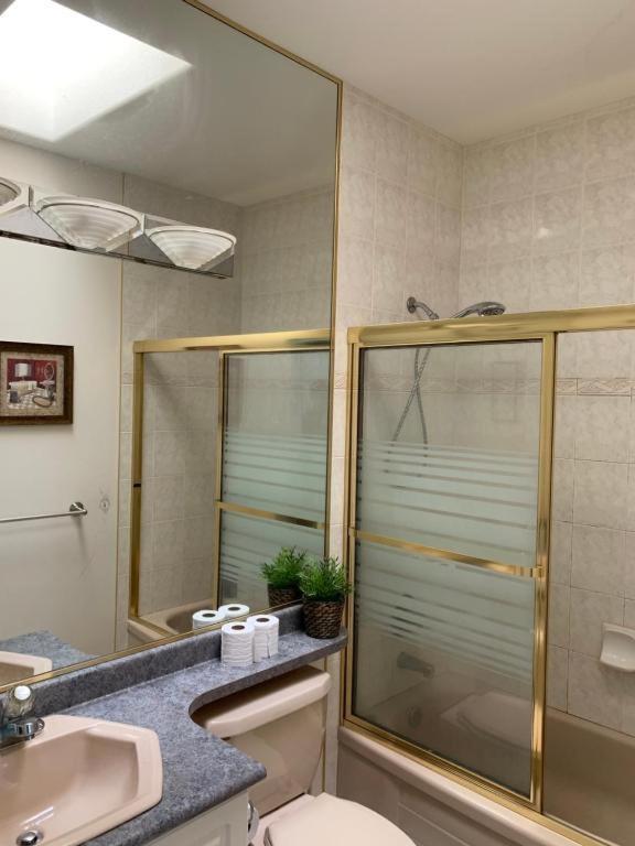 Xin Xin Homes Ричмонд Экстерьер фото