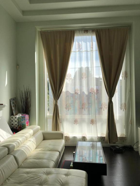 Xin Xin Homes Ричмонд Экстерьер фото